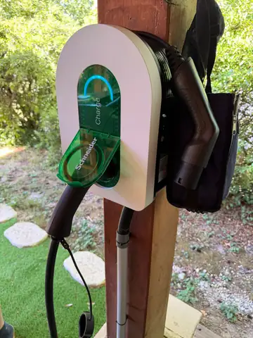 installation borne de recharge en Ardèche